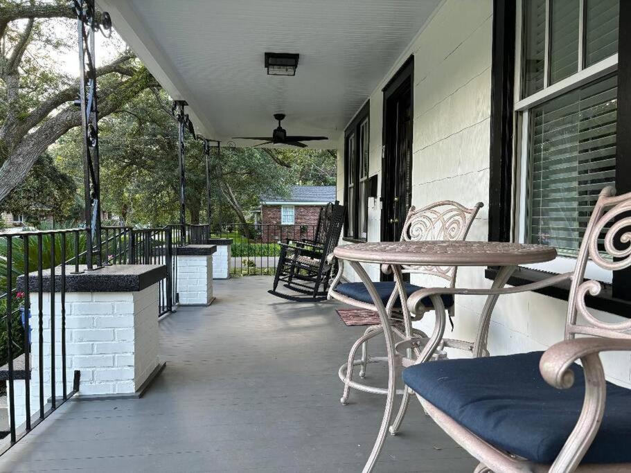 Вилла Charming Charleston House Экстерьер фото