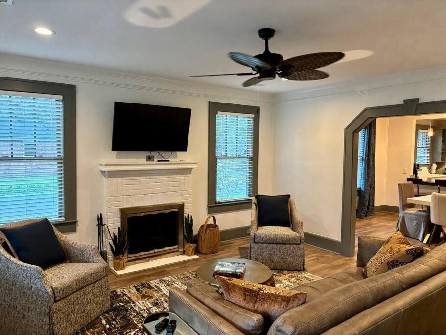 Вилла Charming Charleston House Экстерьер фото