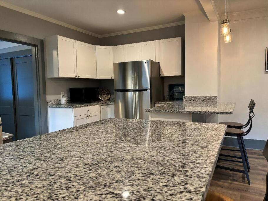 Вилла Charming Charleston House Экстерьер фото